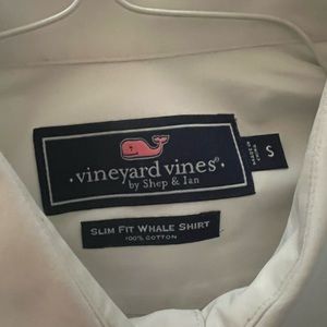 Vineyard Vine long sleeve dress shirt worn once